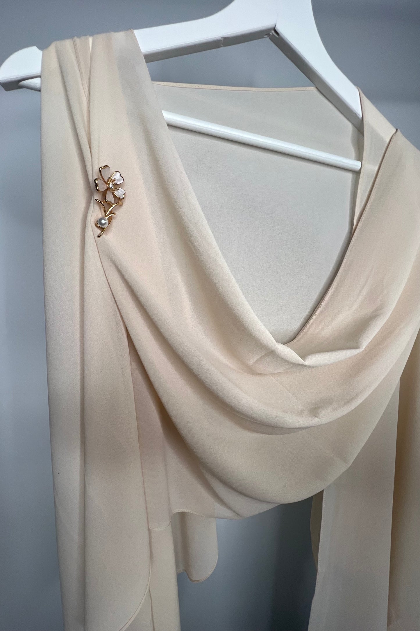 Broche flor anacarada