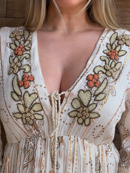 Vestido boho pedrería coral
