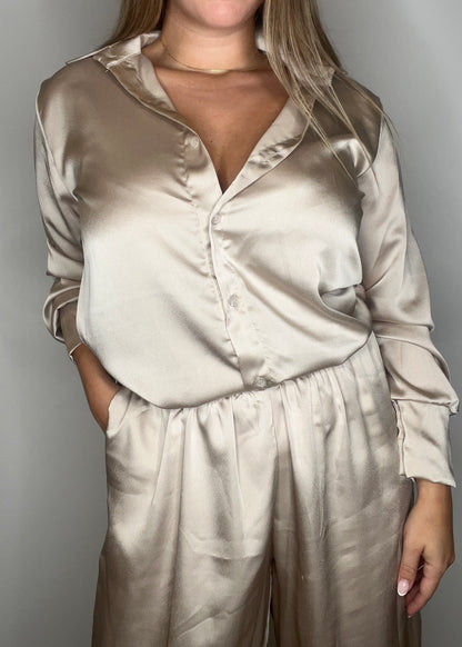 Blusa satinada Champán