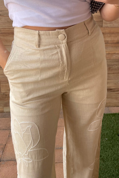 Pantalón lino beige